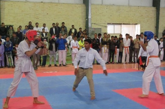 برگزاری مسابقات کیوکوشین کاراته خراسان جنوبی در شهرستان درمیان