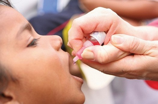 آغاز طرح ایمن‌سازی تکمیلی فلج اطفال در فردوس