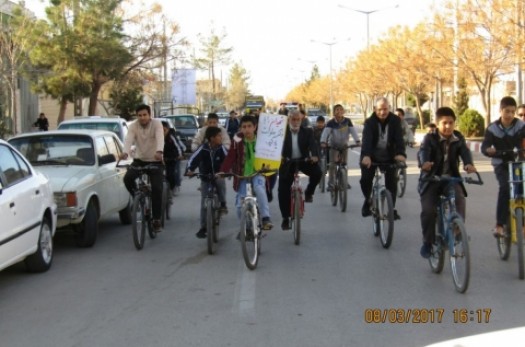 همایش دوچرخه سواری و غرس نهال به یاد شهدای ورزشکار در بشرویه برگزار شد