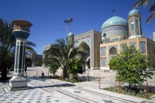 خورشیدی در دل گلشن/ میقات رضا وادی عشق و شور است