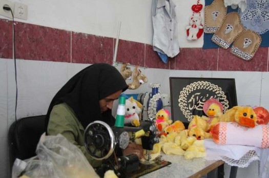 وجود 38 گروه همیار در سطح استان/پرداخت کمک‌های بلاعوض برای اشتغال زنان سرپرست خانوار