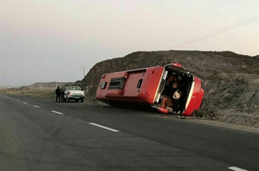 واژگونی اتوبوس در محور بیرجند-کرمان ۶ مصدوم بر جای گذاشت