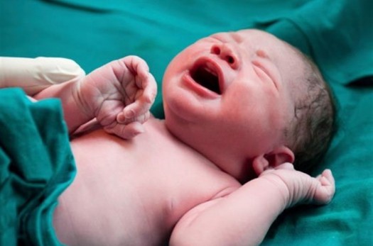 فروش نوزاد در بین مادران باردار معتاد/ پادرمیانی مرکز پژوهش‌های مجلس در لایحه حمایت از حقوق کودک