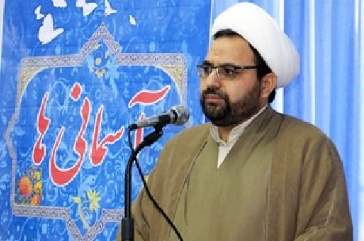 سخنرانی بصیرت‌افزایی روحانیون در مساجد و دعوت مردم برای حضور در راهپیمایی ۱۳ آبان