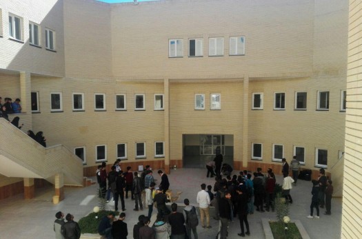 برگزاری مسابقات نجات تخم مرغ در دانشگاه صنعتی بیرجند