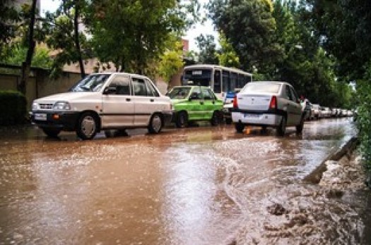 امدادرسانی به ۱۵۰ نفر از افراد گرفتار در سیلاب/آبگرفتگی ۲۴ واحد مسکونی