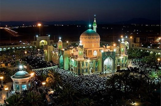 میقات الرضا (ع) طبس میزبان هزاران ‌نفر از مردم روزه‌دار ‌در شب‌های ‌قدر