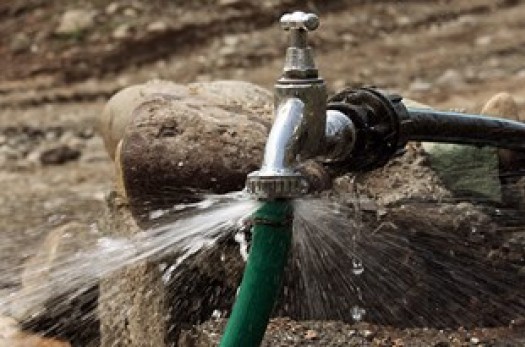 هدررفت ۳۲ درصدی آب در بیرجند/ ۱۰۰ درصد چشمه‌های بیرجند خشک شد