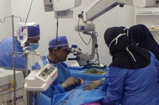 حضور وزیر بهداشت در رقه بشرویه/ انجام اولین عمل جراحی