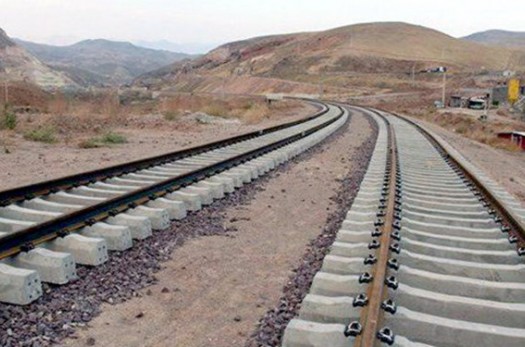 مجوز مشارکت در پروژه «اتصال بیرجند به راه‌آهن بافق - مشهد» صادر شد