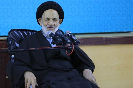 انتقاد امام جمعه بیرجند از "رفتار، گفتار و عمل برخی از مدیران"‌