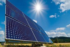 برق نیروگاه خورشیدی خوسف وارد شبکه سراسری می‌شود
