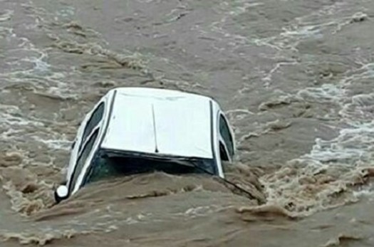 ۱۴۱ نفر گرفتار در سیلاب خراسان‌جنوبی امدادرسانی شدند