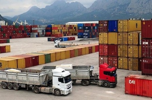 ارزآوری ۴۸۶ میلیون دلاری صادرات کالا از خراسان‌جنوبی/ افزایش ۸ درصدی صادرات