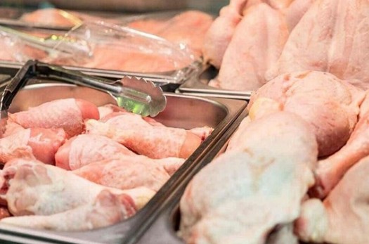 150 تن گوشت مرغ منجمد در خراسان‌جنوبی توزیع می‌شود